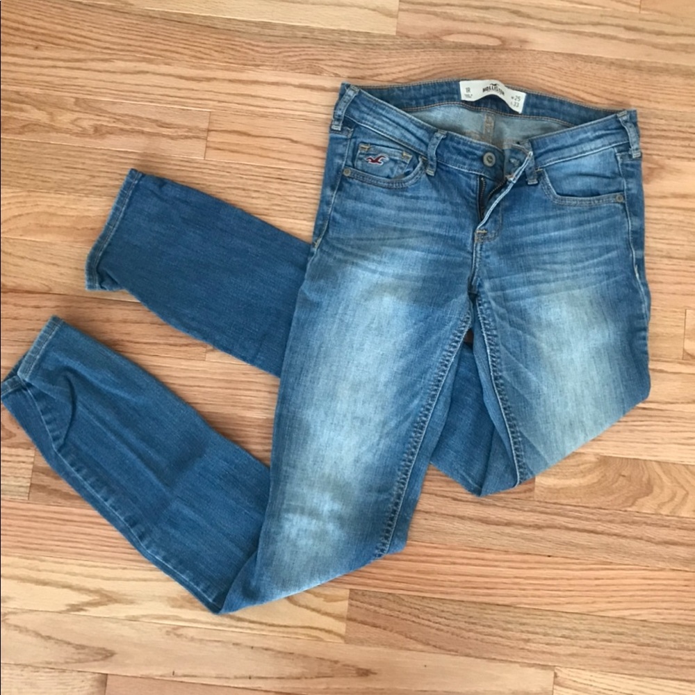 Hollister Woman’s straight jeans